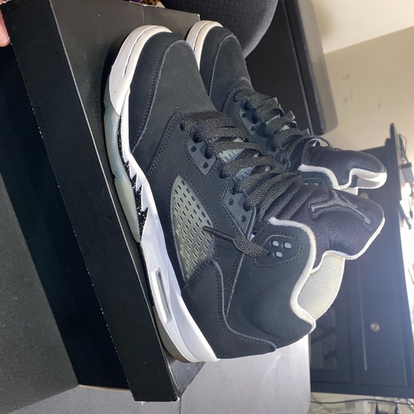 Size 7 Air Jordan 5 "Oreos" - Picture 8 of 8